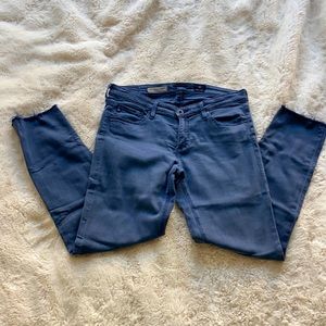 Navy AG - The Stevie Ankle jeans with raw hem